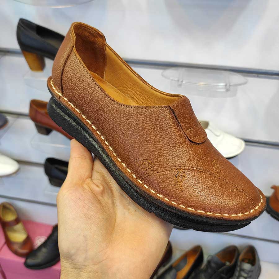 کفش طبی راحتی زنانه چرم طبیعی  تبریز کد 1817